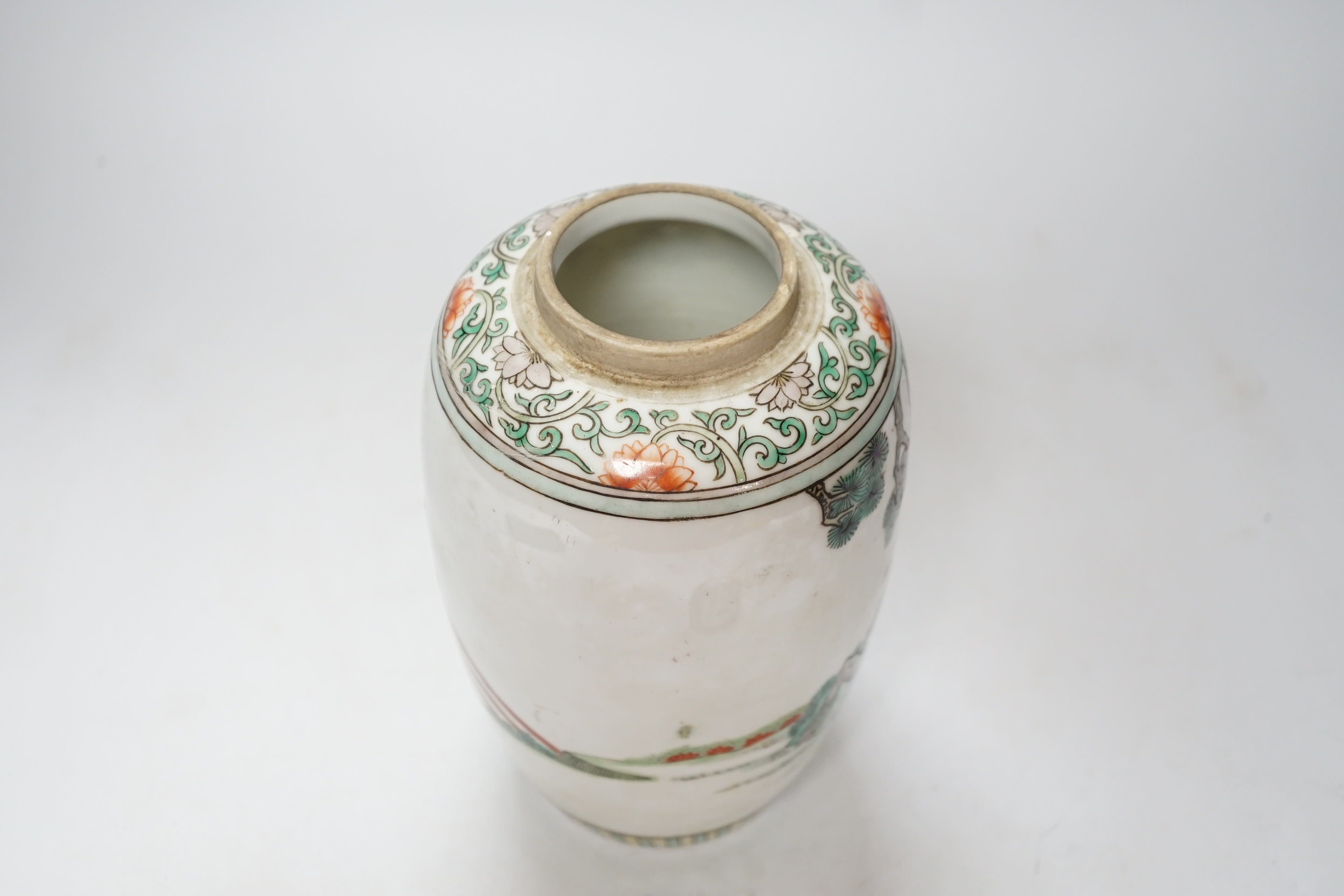 An early 20th century Chinese 'Zhongkui' famille verte jar and cover, 23cm high